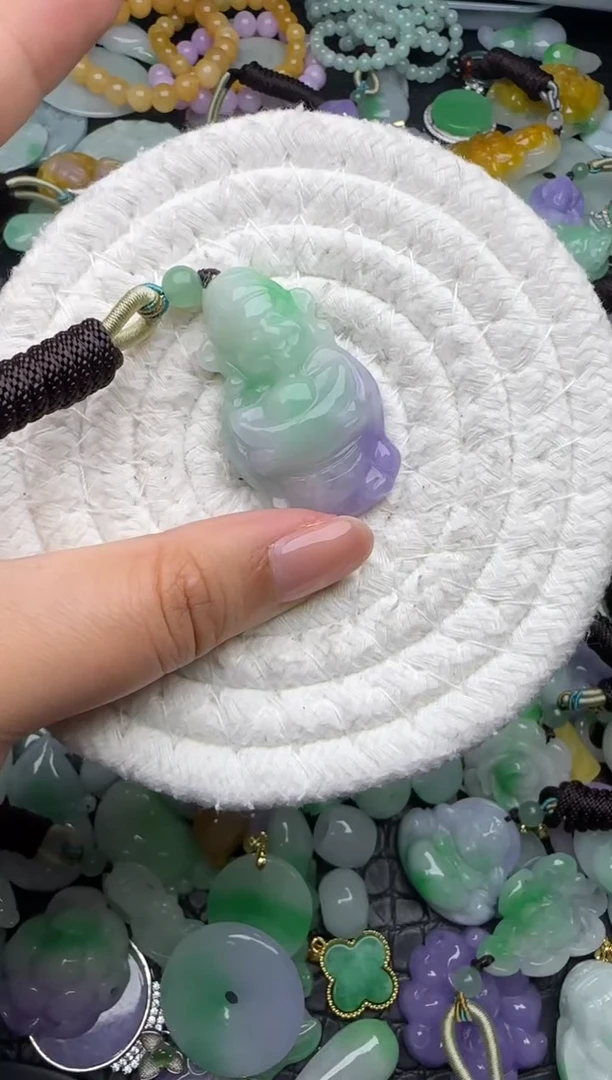颈饰未镶嵌翡翠缅甸翡翠吊坠