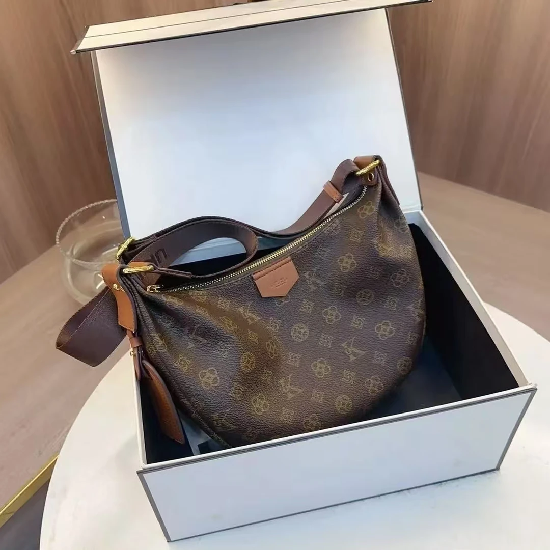 UK 复古休闲设计感英伦风通勤风秋冬单肩斜挎包百搭气质-96668