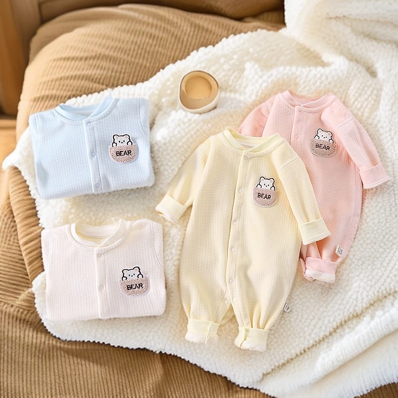 新生儿婴儿衣服秋冬加绒男女宝宝一体绒保暖双面绒无骨中厚连体衣