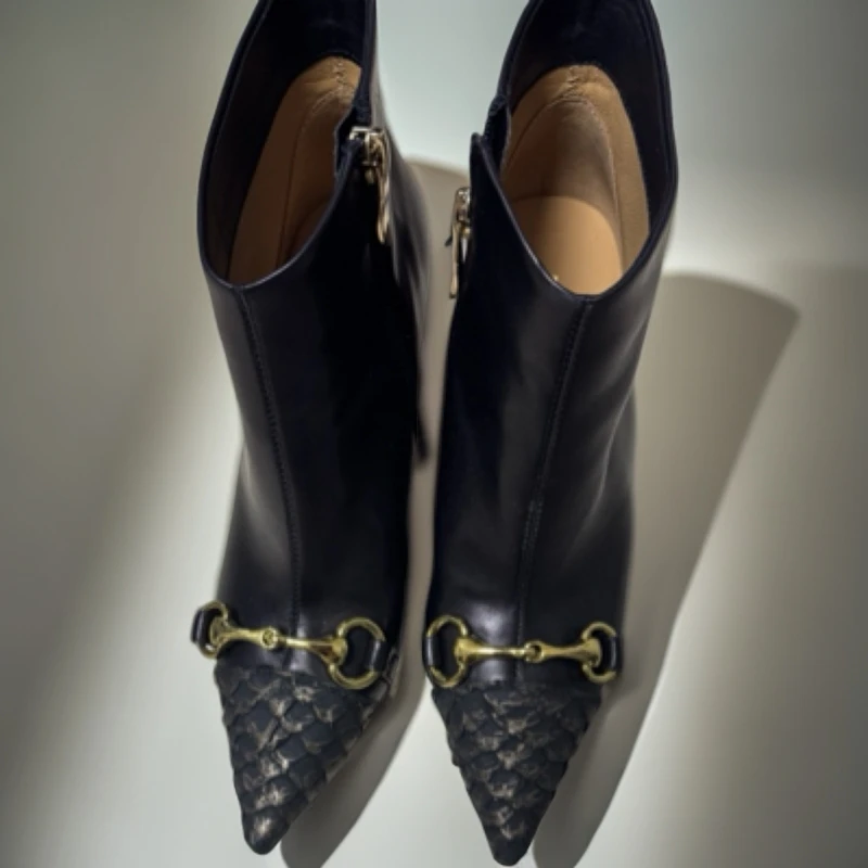 粗跟方根黑色，非图款。直播间选款