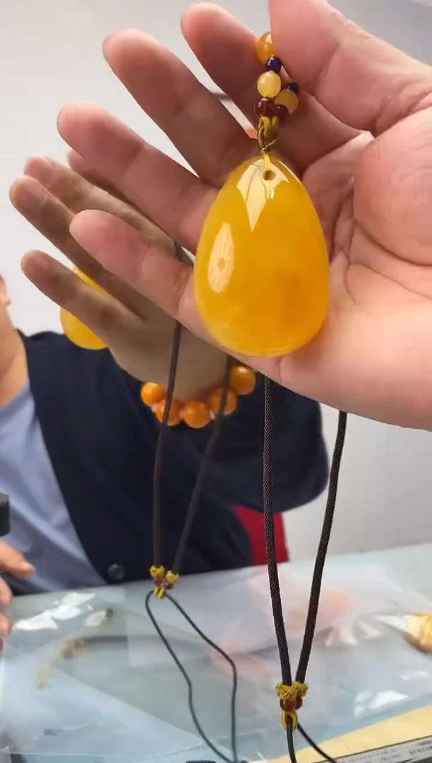 琥珀未镶嵌珠宝奇石假一罚十，多样性发一件0