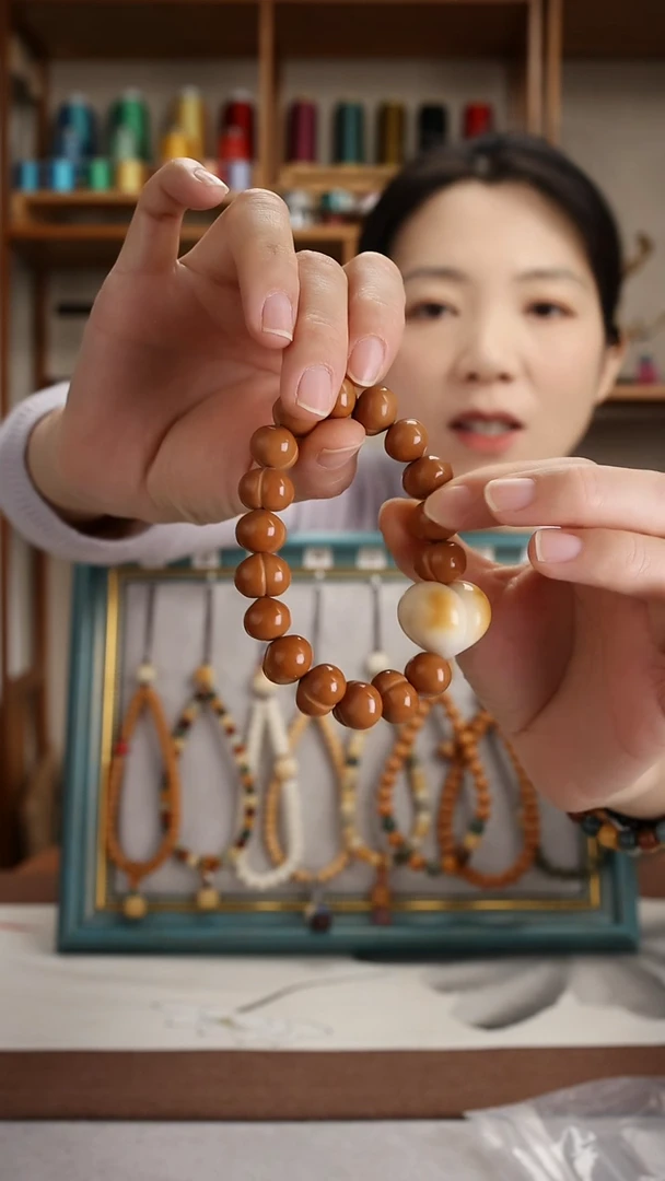 菩提手串/手链猴头核桃 柯基屁桃-手串