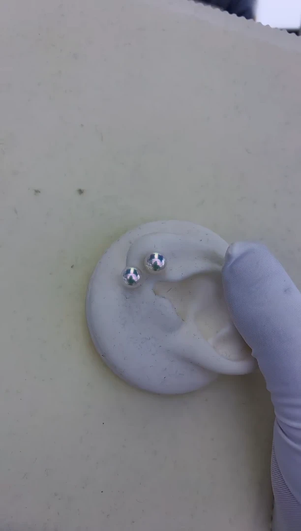 18K金镶嵌饰品海水珍珠7-7.5素钉定制