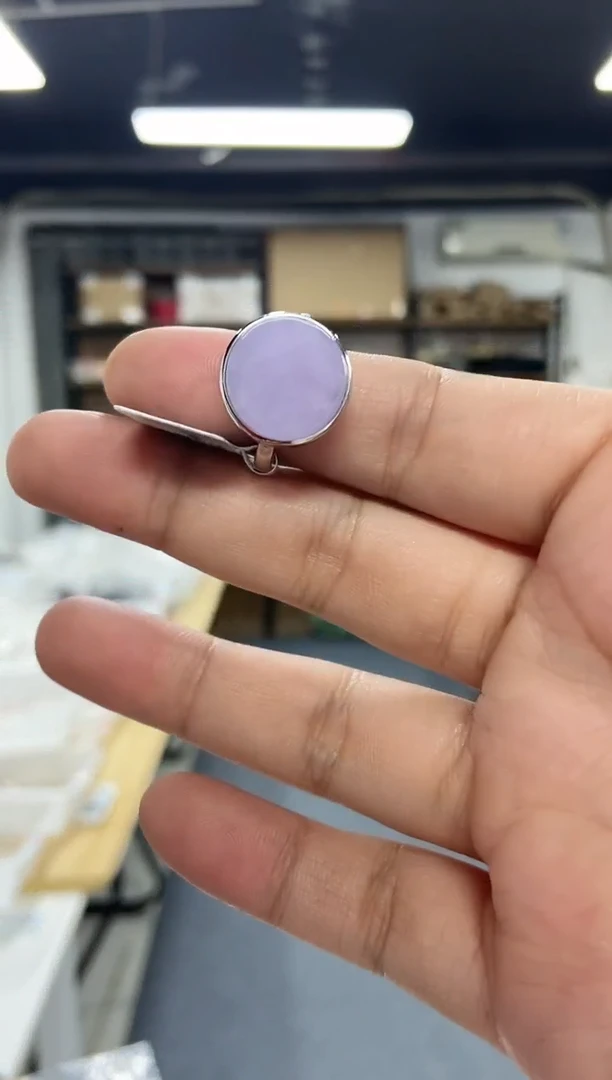 【闪购商品】翡翠戒指未镶嵌多样性发其一，颜色微差