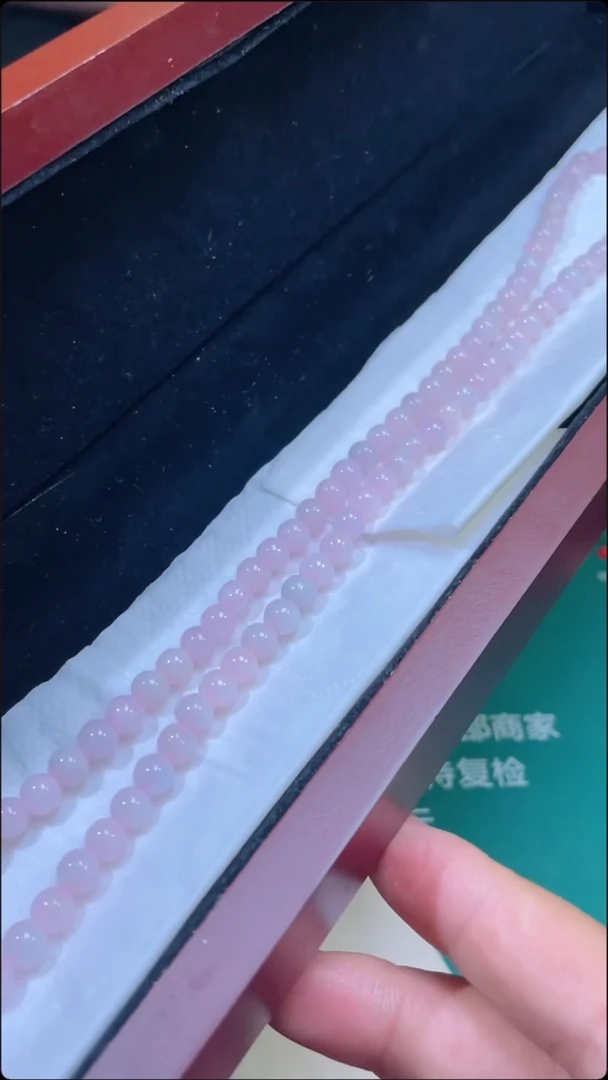 翡翠未镶嵌颈饰随机发一个