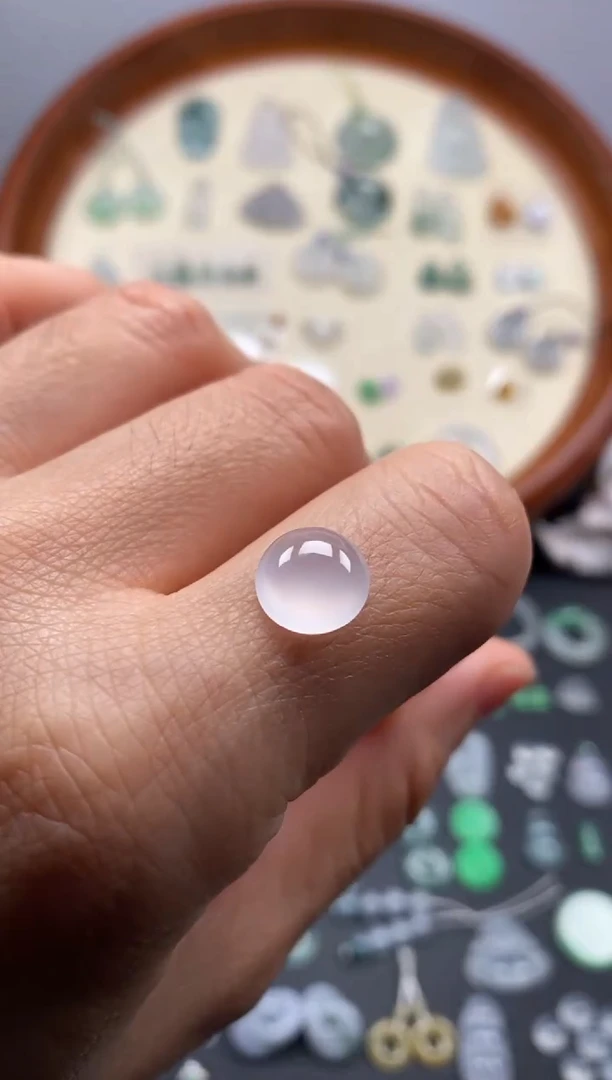 颈饰未镶嵌翡翠冰蛋面/芬