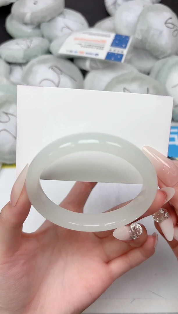 未镶嵌手镯石英质玉177-59.7