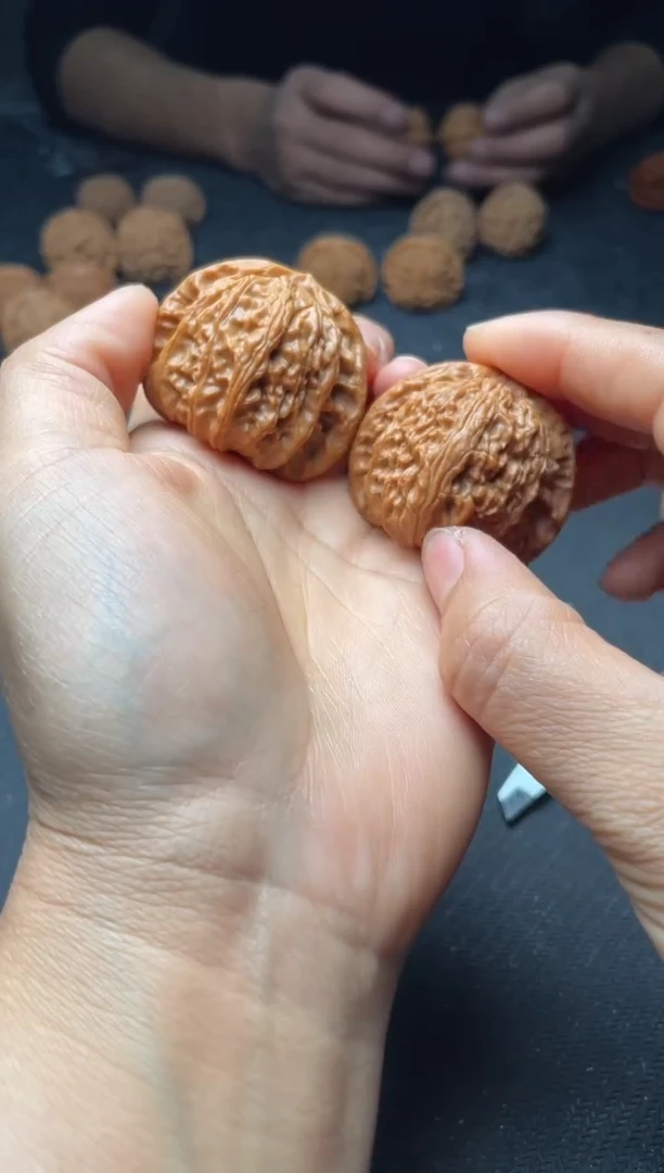 把件文玩核桃w366  白狮子 41尺