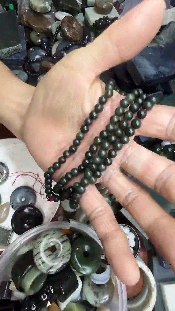 未镶嵌和田玉珠宝半成品1