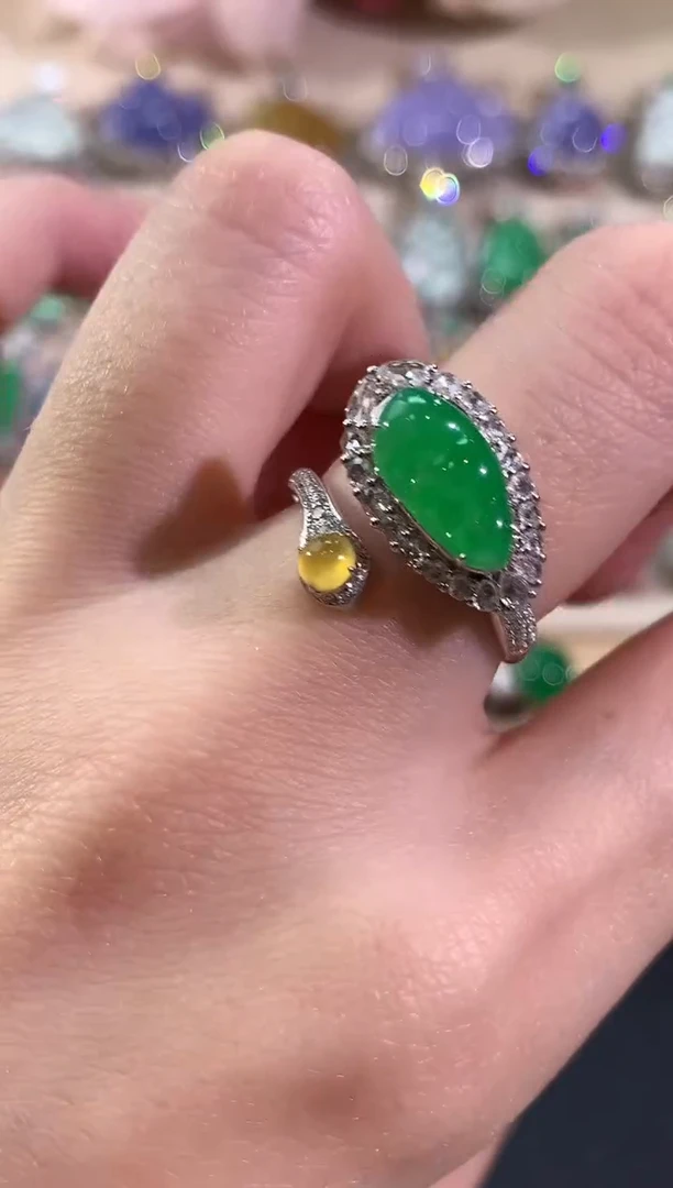 18K金镶嵌戒指翡翠冬日珠宝冬日珠宝E120