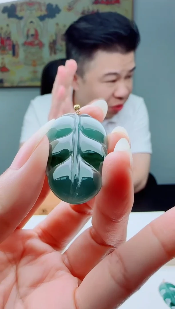 颈饰未镶嵌翡翠E****l111111