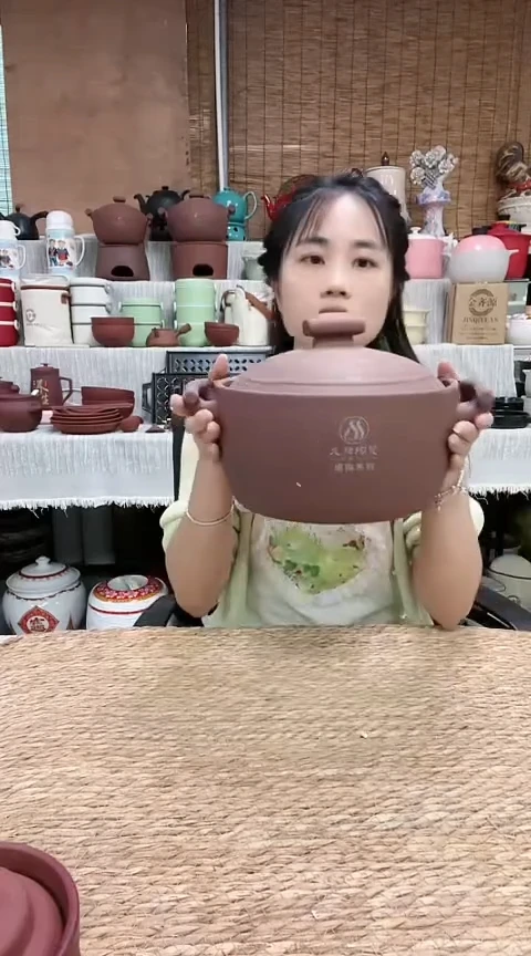 302瑕疵3.0原陶锅带盖