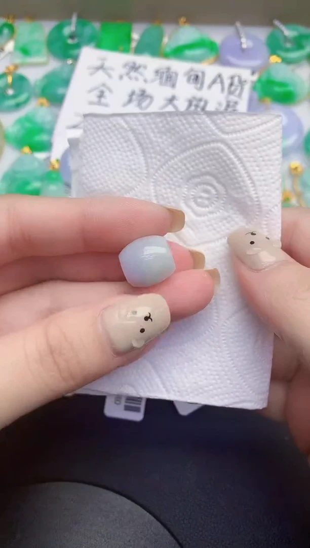 颈饰未镶嵌翡翠缅甸天然翡翠A货