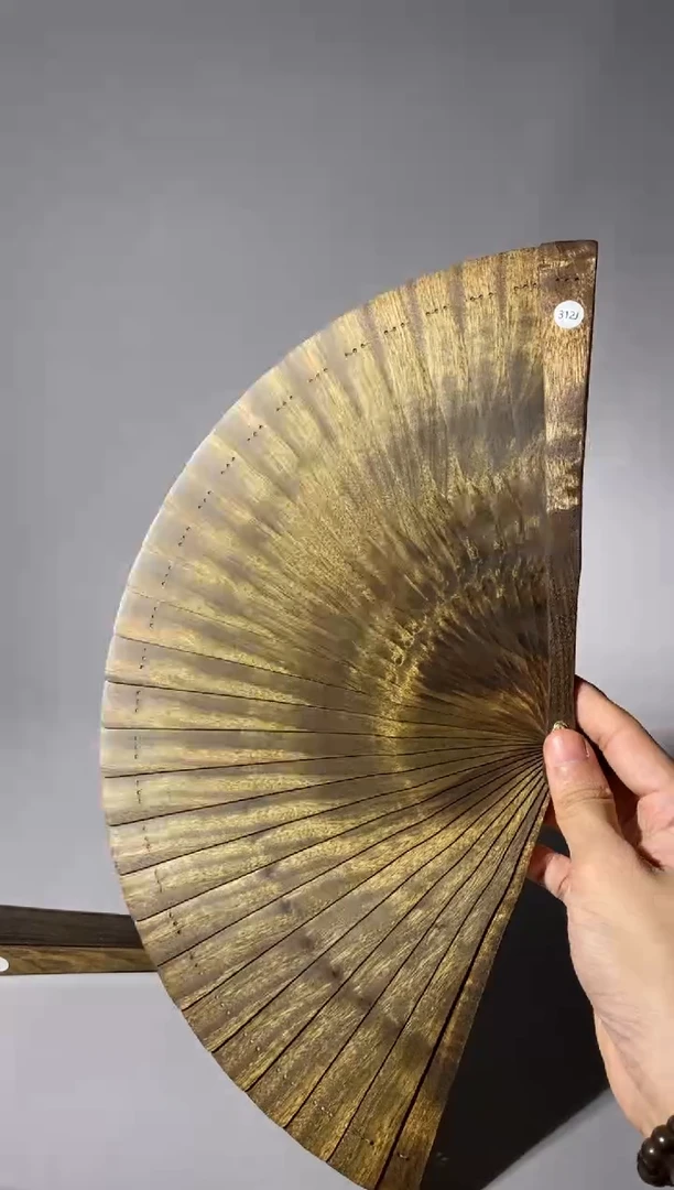 金丝楠茶****店312号21cm乌木金丝楠小叶桢楠扇子