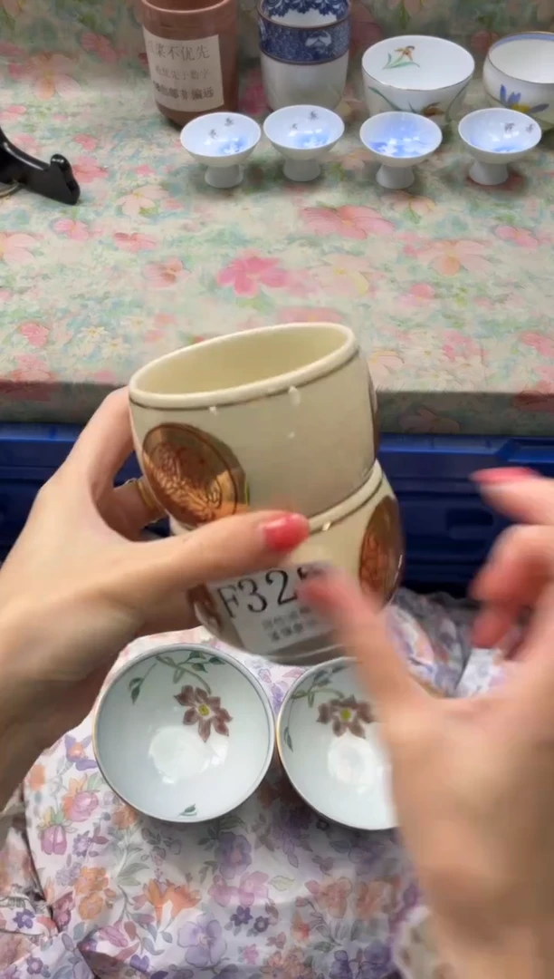 手工艺品琉璃じ***い       F326