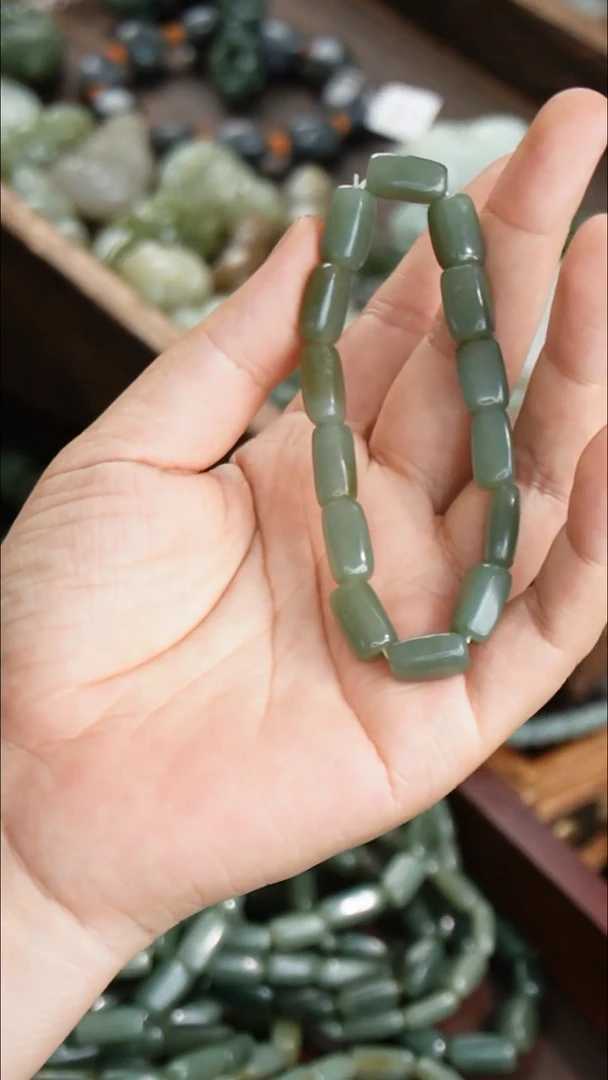 颈饰未镶嵌和田玉手串001