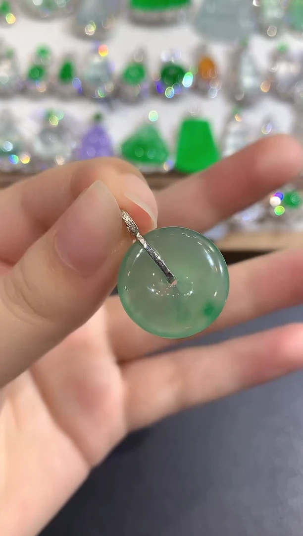 颈饰18K金镶嵌翡翠4-吊坠百搭扣