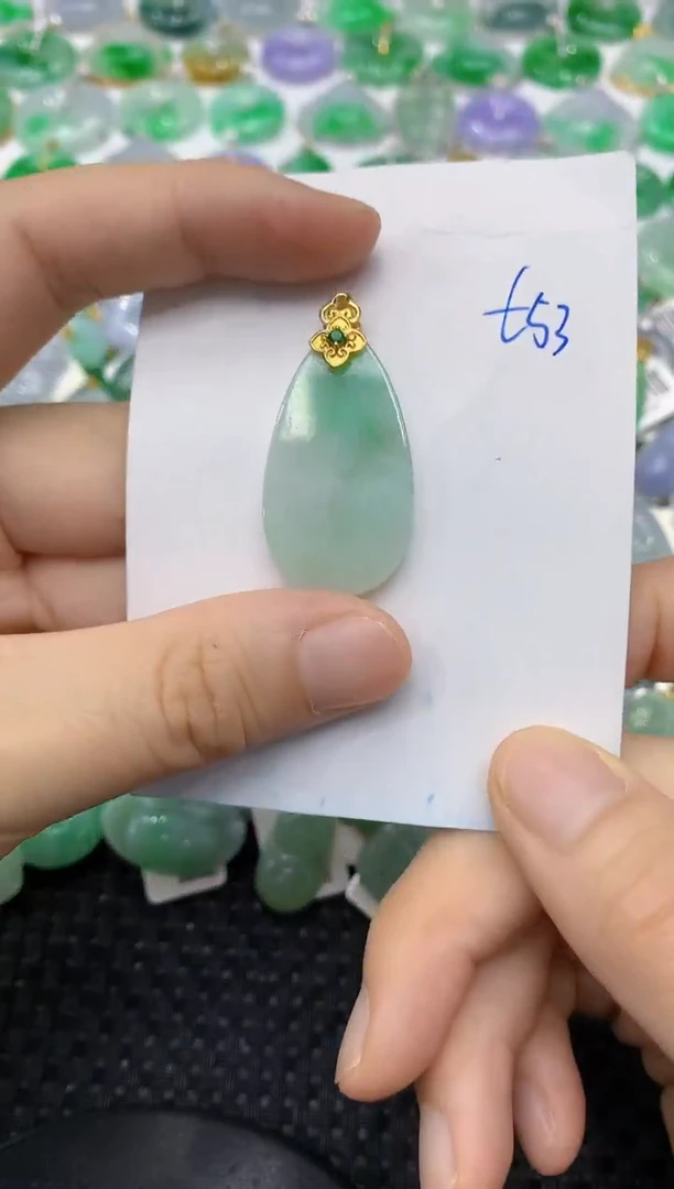 翡翠未镶嵌颈饰1111111111