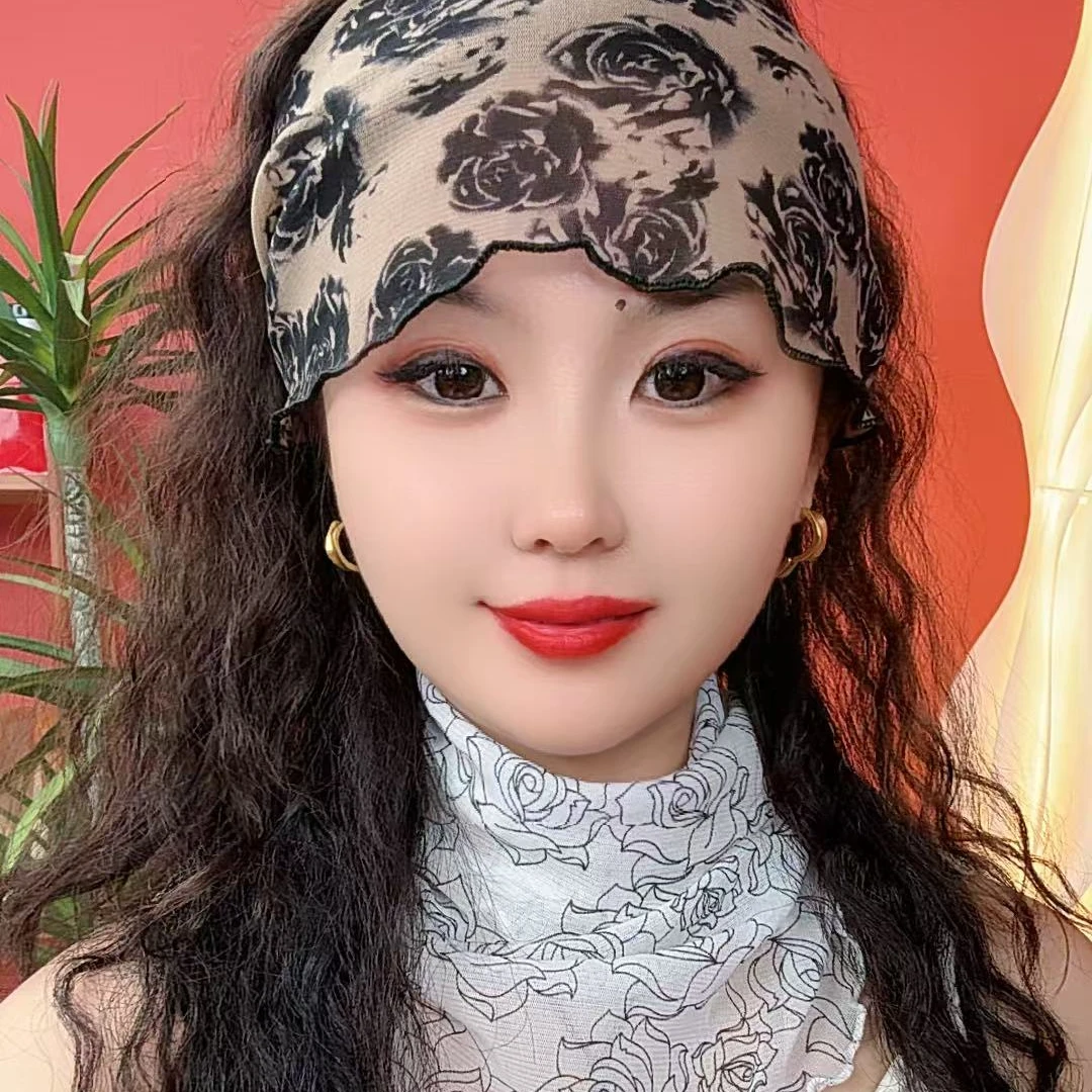 夏季薄款防晒面纱女士网纱挂耳式时尚洋气纱巾女百变围脖丝巾面罩