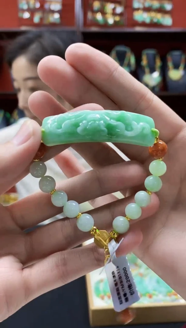 颈饰未镶嵌翡翠翡翠手牌