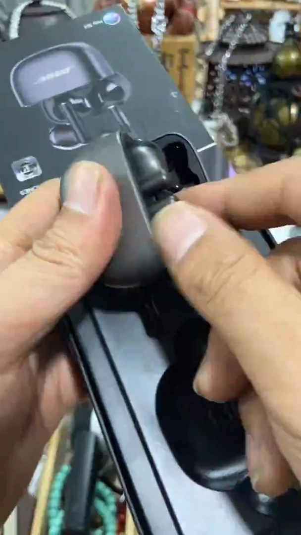 瓷片闪购商品  如图所示