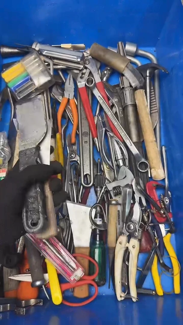 犇*五金工具钳子剪子等18