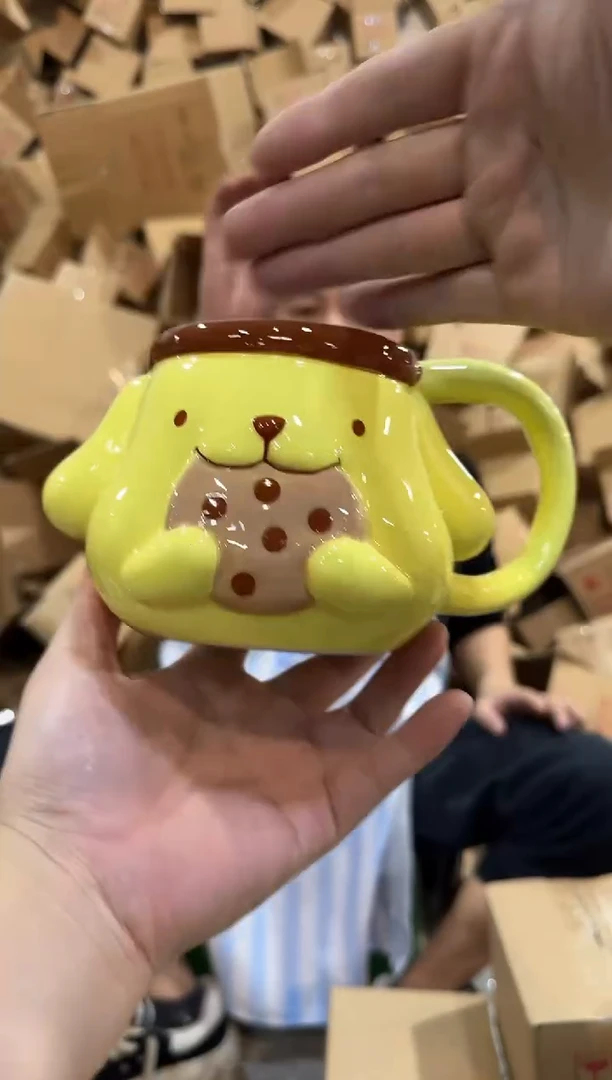 瓷片布丁狗吃饼干水杯