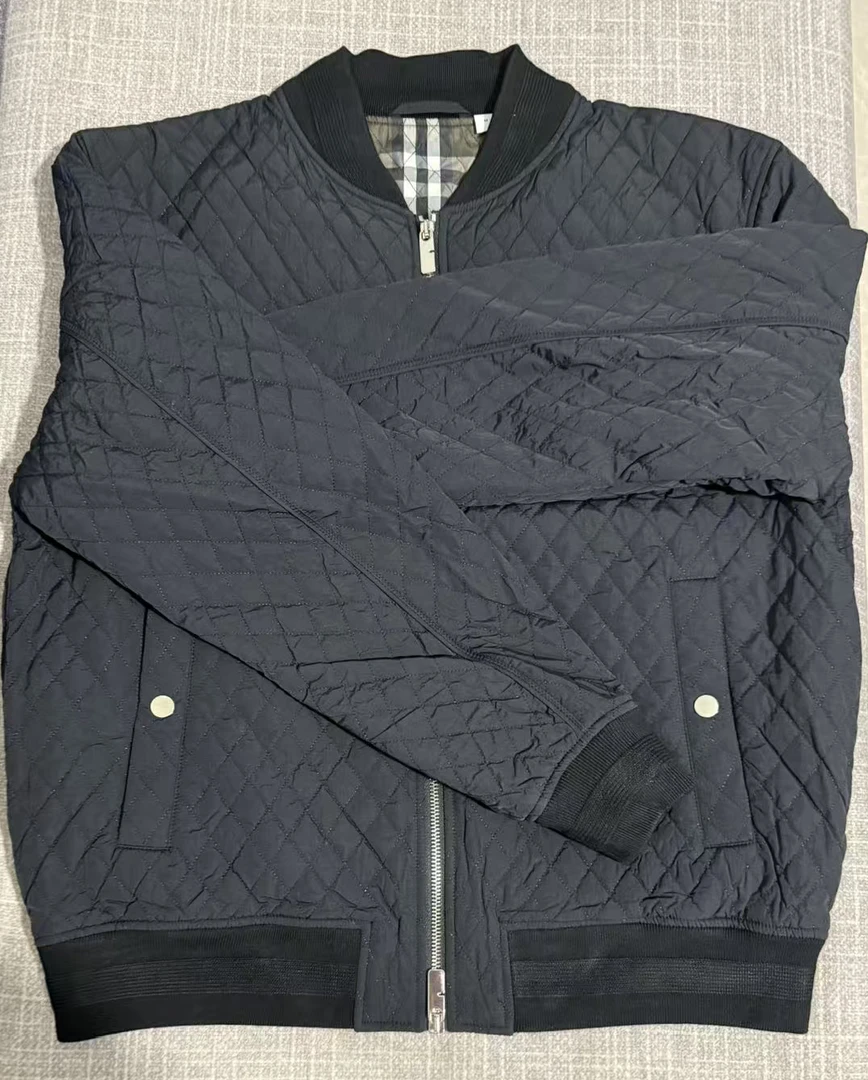 【小牛奢品】菱形格纹外套