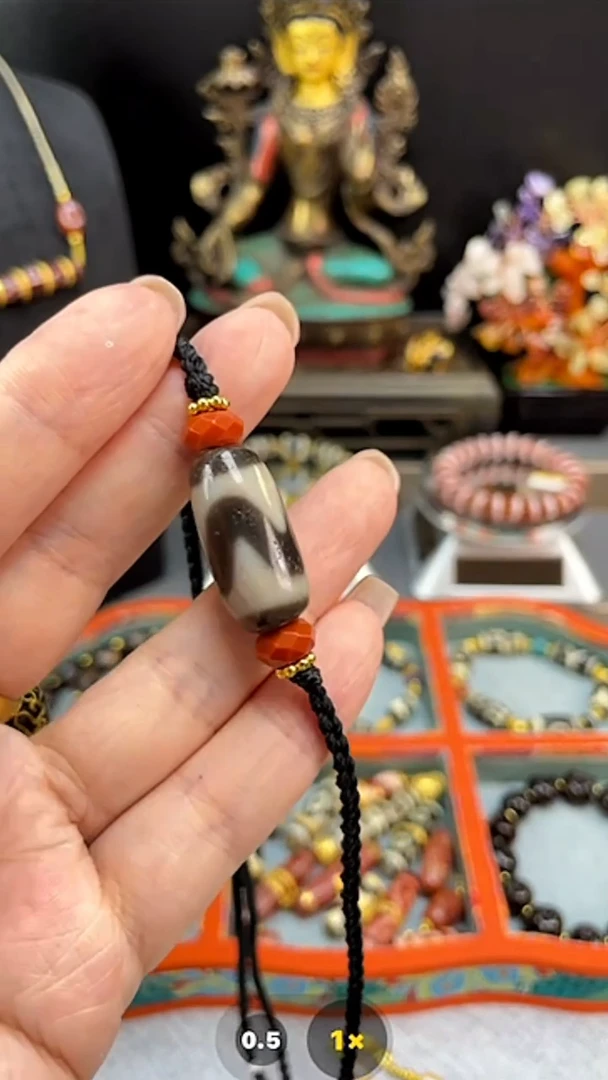 玛瑙/玉髓（覆膜）项链未镶嵌虎牙项链