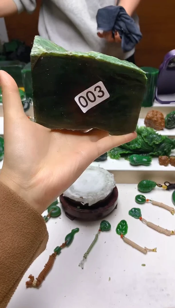 未镶嵌和田玉珠宝半成品1