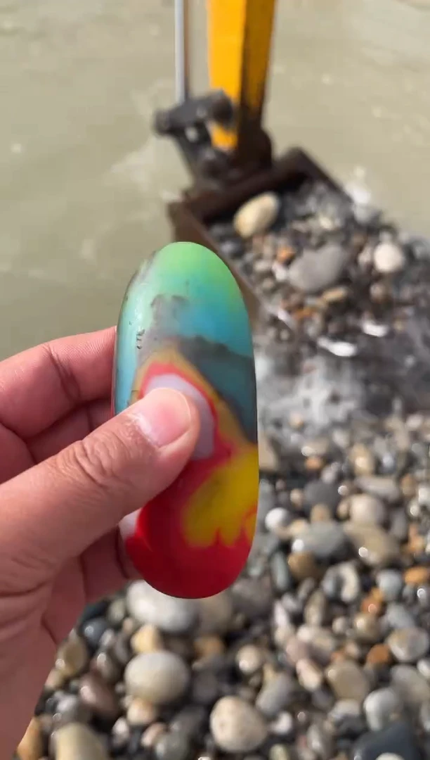 颈饰未镶嵌和田玉（糖玉）99