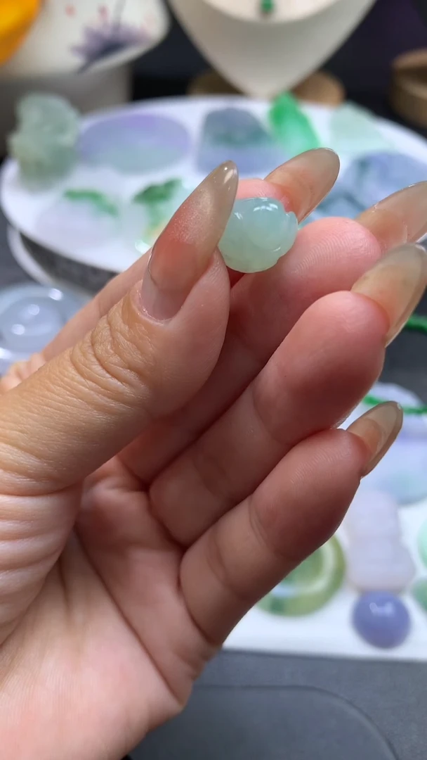 【闪购商品】定制翡翠未镶嵌翡翠