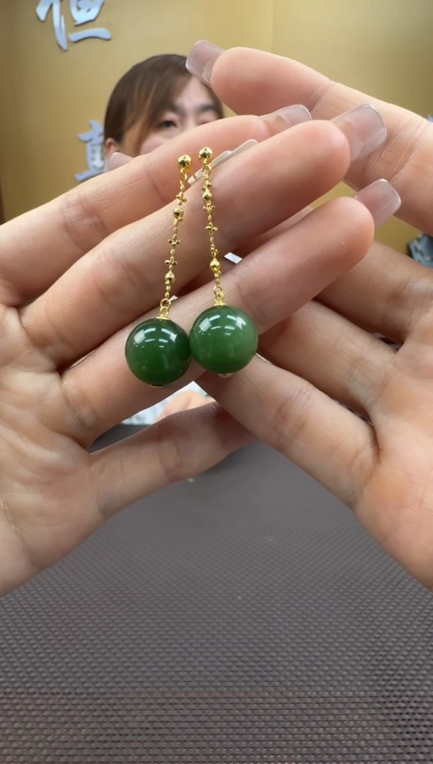 【闪购商品】和田玉耳饰18K金镶嵌一对