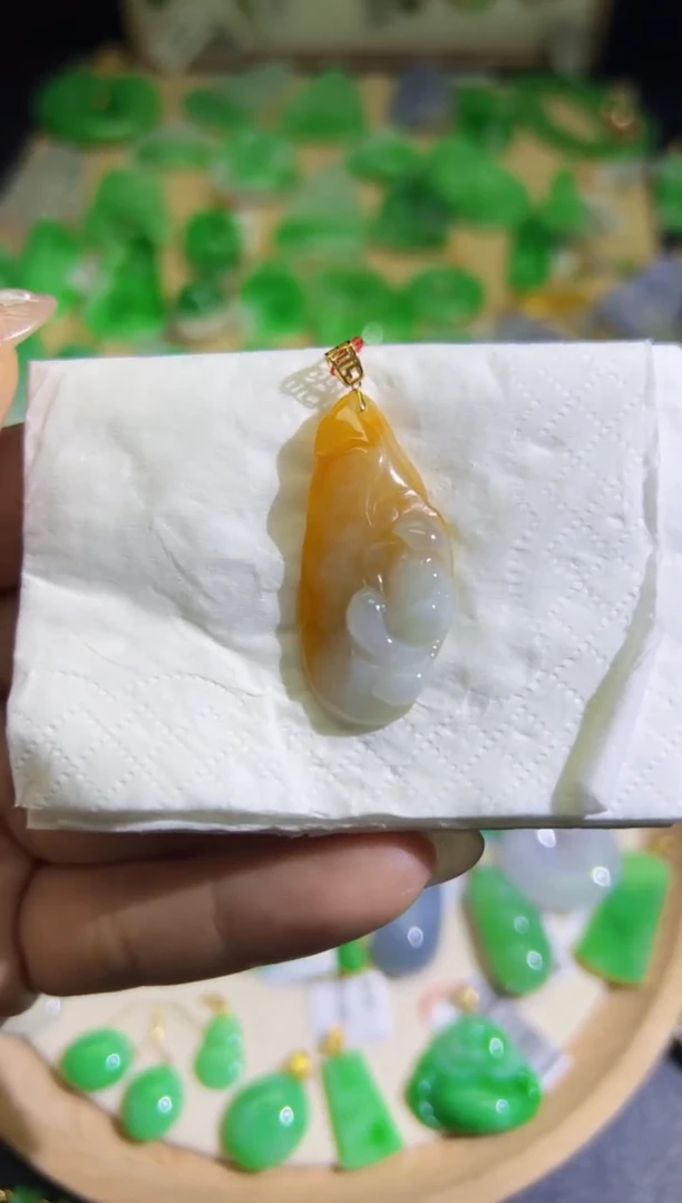 【闪购商品】翡翠颈饰18K金镶嵌Q缅料A货翡翠/支持复检/一件