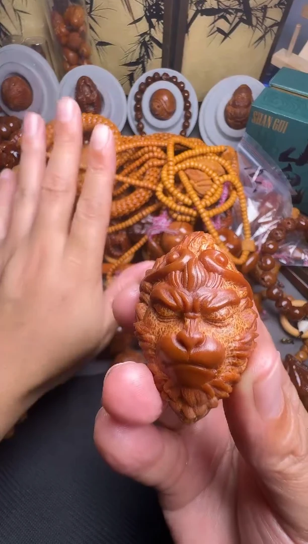 手串橄榄核大圣的