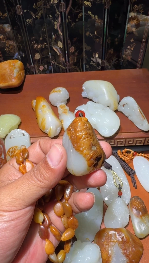 颈饰未镶嵌和田玉钟馗