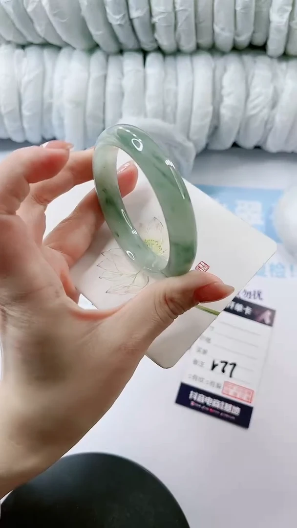 【闪购商品】石英质玉手镯未镶嵌多样性发货V77