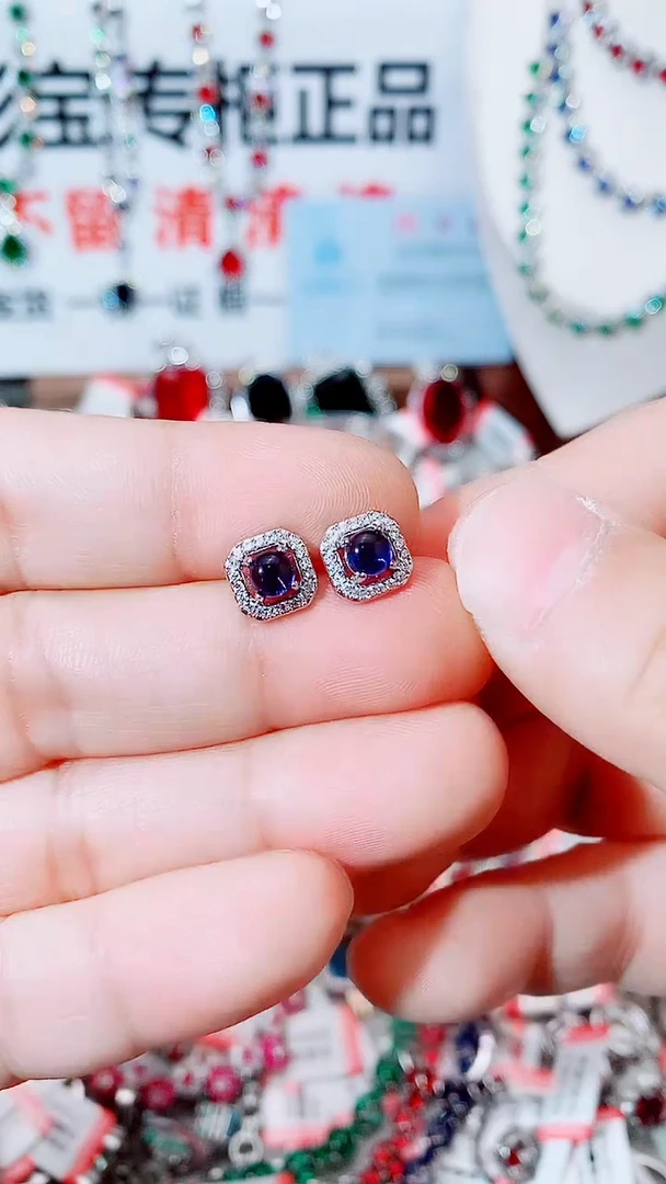 耳饰蓝宝石未镶嵌