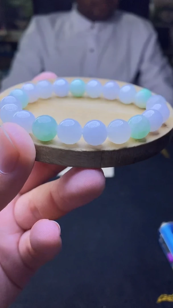 定制翡翠未镶嵌天然缅甸A货翡翠，多样性发货，拍一发一
