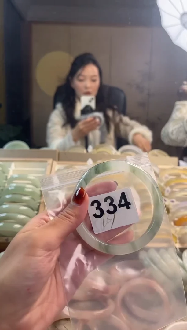 手镯玛瑙/玉髓未镶嵌334天山翠默认微抠