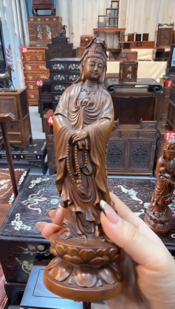 木黄杨 观音摆件(微瑕)