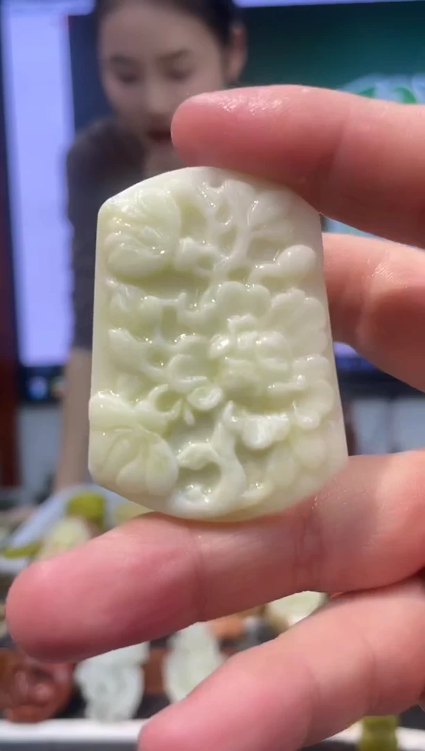 【闪购商品】岫玉吊坠未镶嵌·