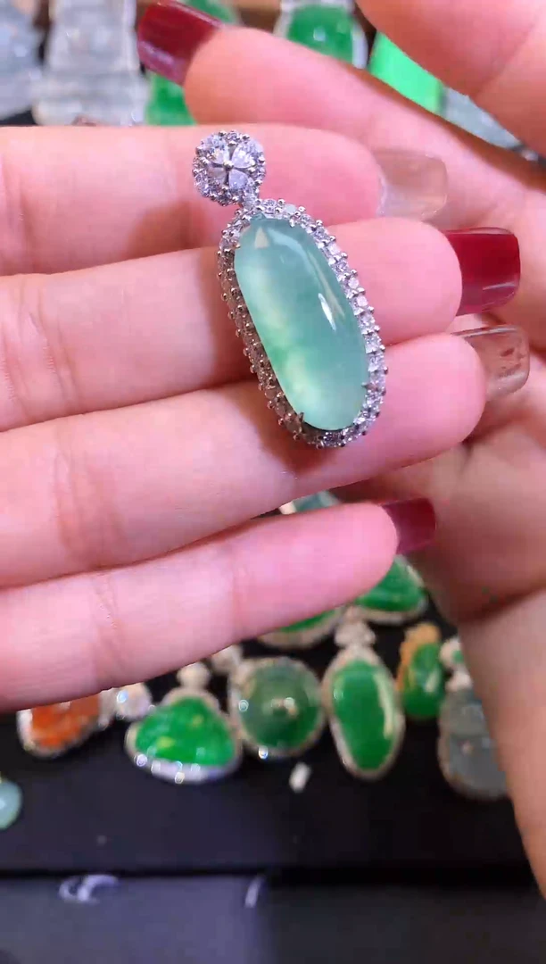 【闪购商品】翡翠颈饰银S925镶嵌缅甸天然A货翡翠