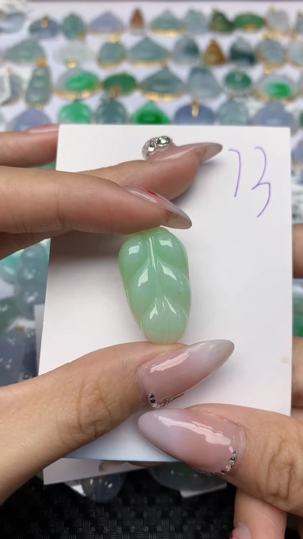 【闪购商品】翡翠颈饰未镶嵌 天然翡翠A货