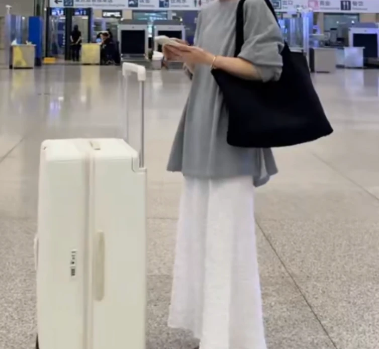 2025夏季时尚潮流百搭精品女装淘SSR