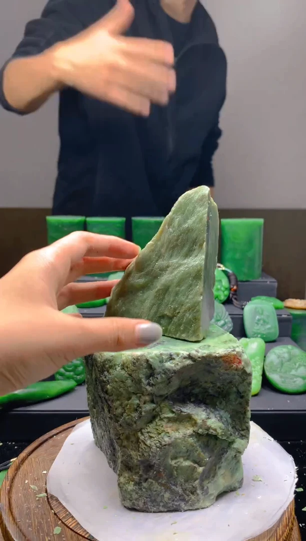 未镶嵌和田玉珠宝半成品1