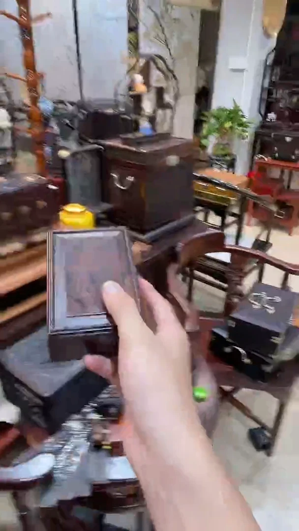 木红玉牌盒...............