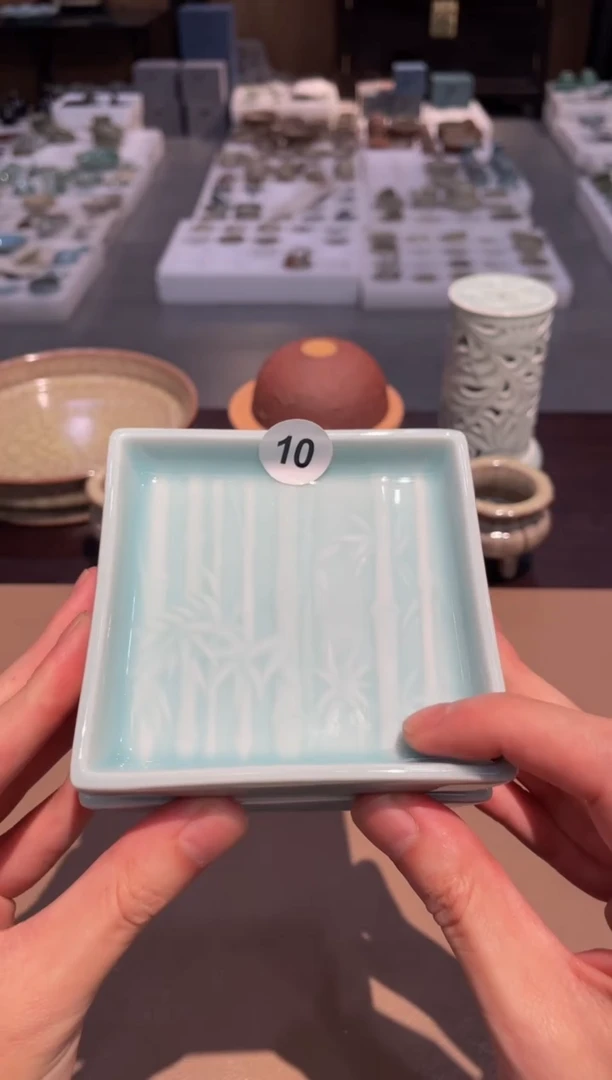 10窑承龙泉青瓷竹子果碟/一对