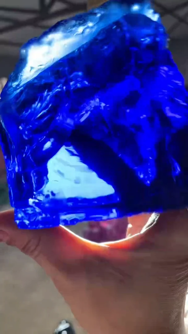 新疆五彩石原石摆件