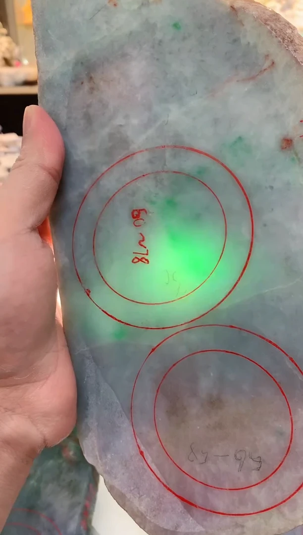 翡翠裸石0朗0翡翠珠宝234